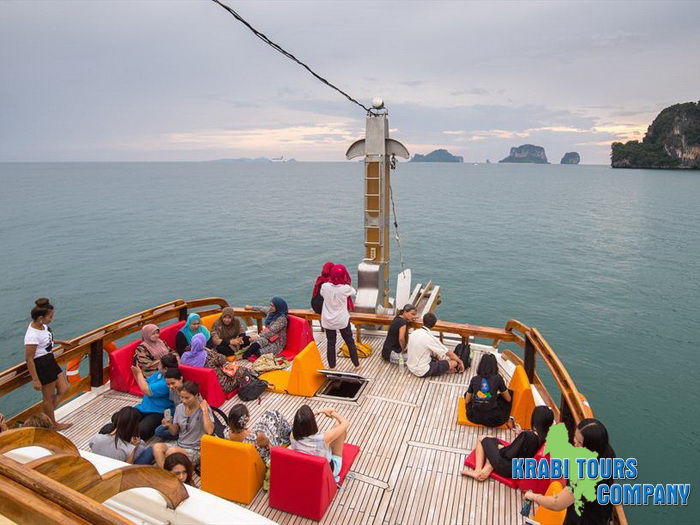 cruise dinner in krabi